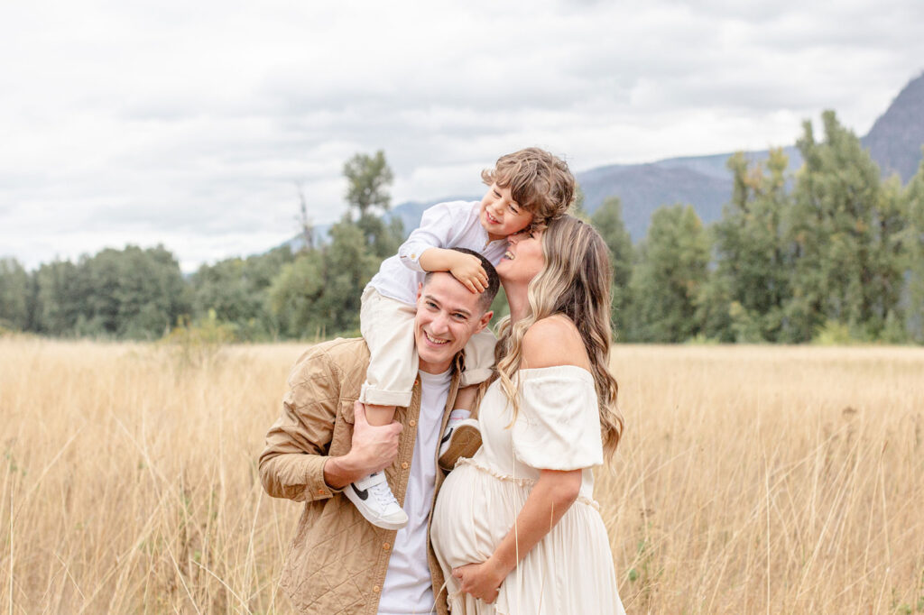 Outdoor maternity sessions