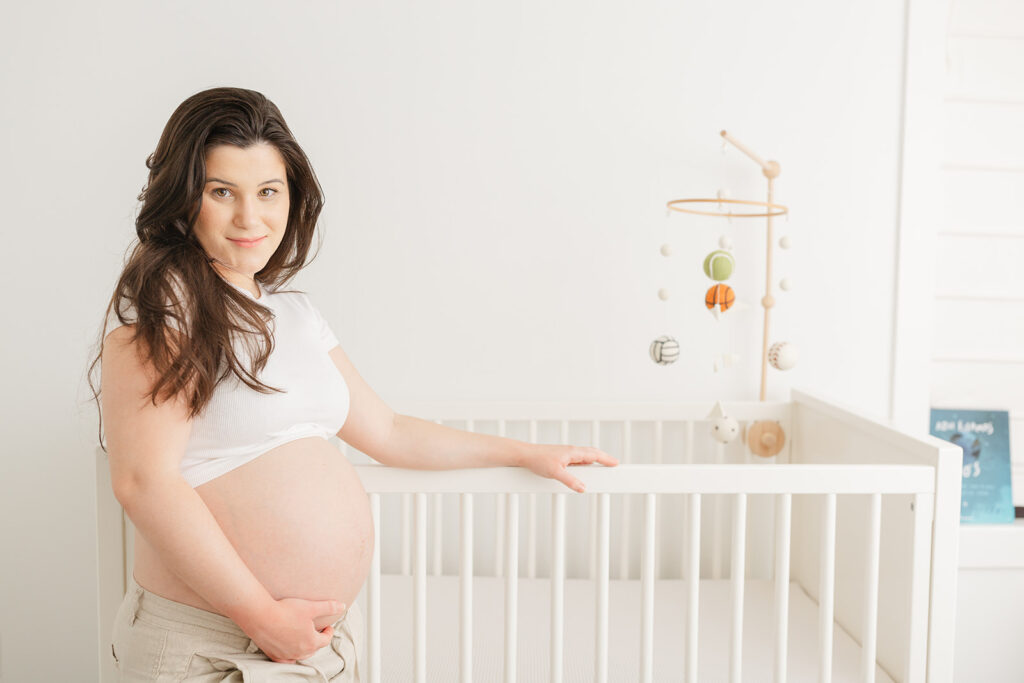 maternity photographer in Portland