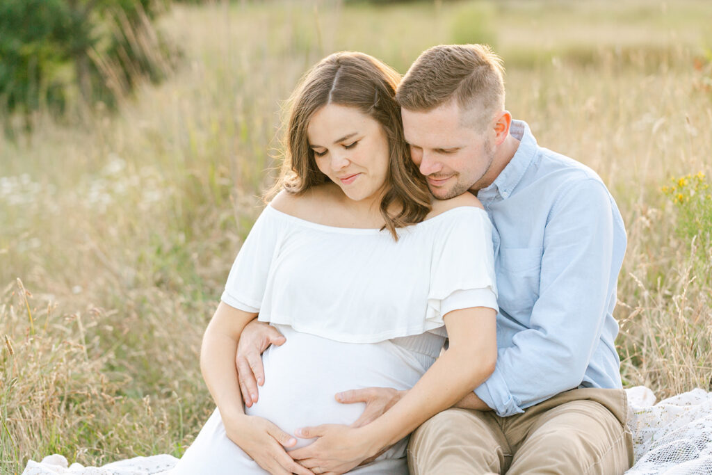Relaxed maternity photography session in Portland Oregon