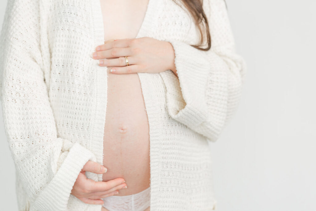 Lifestyle newborn photography in Portland Oregon studio