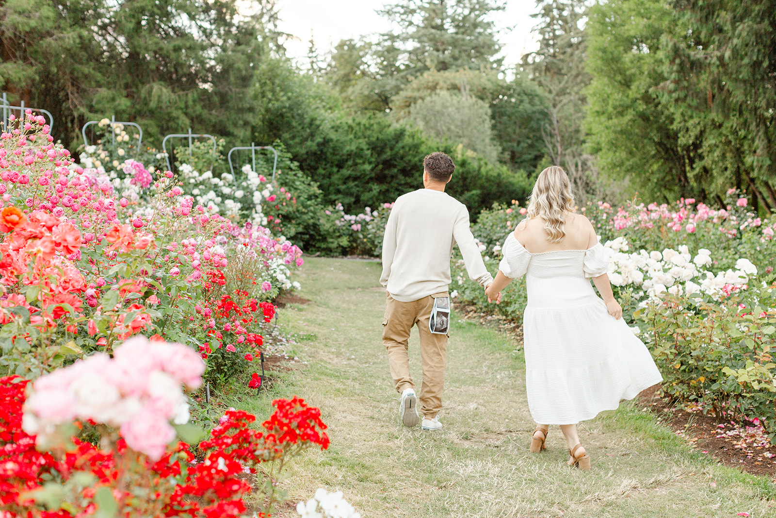 Portland family photographer capturing outdoor portraits under cloudy skies