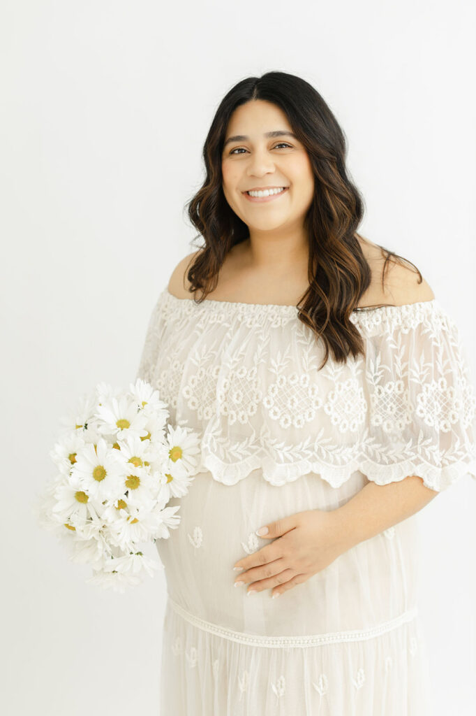 Maternity portrait at the International Rose Test Garden in Portland