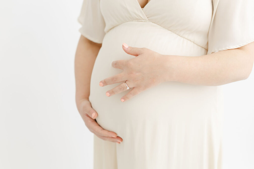 Maternity photography session in Portland Oregon